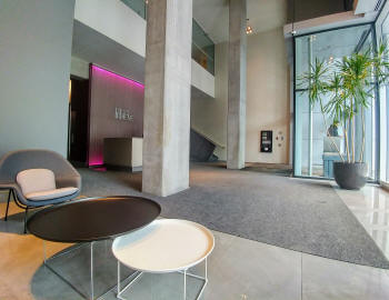 Lobby in the Louis Boheme building at 350 de Maisonneuve